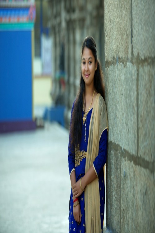 Loading Photo(s) of Kongu Vellala Gounder Matrimonial Bride - N. Suriyanila [GK19162]