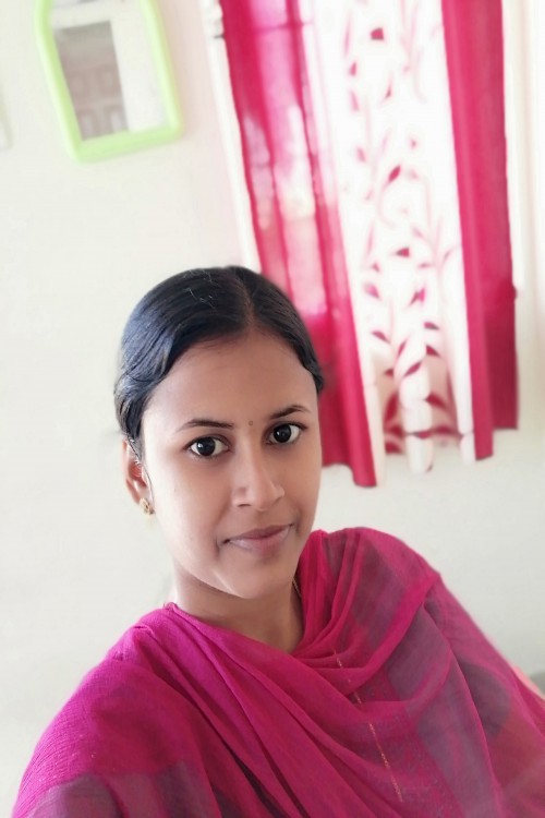 Loading Photo(s) of Kongu Nattu Gounder Matrimonial Bride - V Gomathi [GK41681]